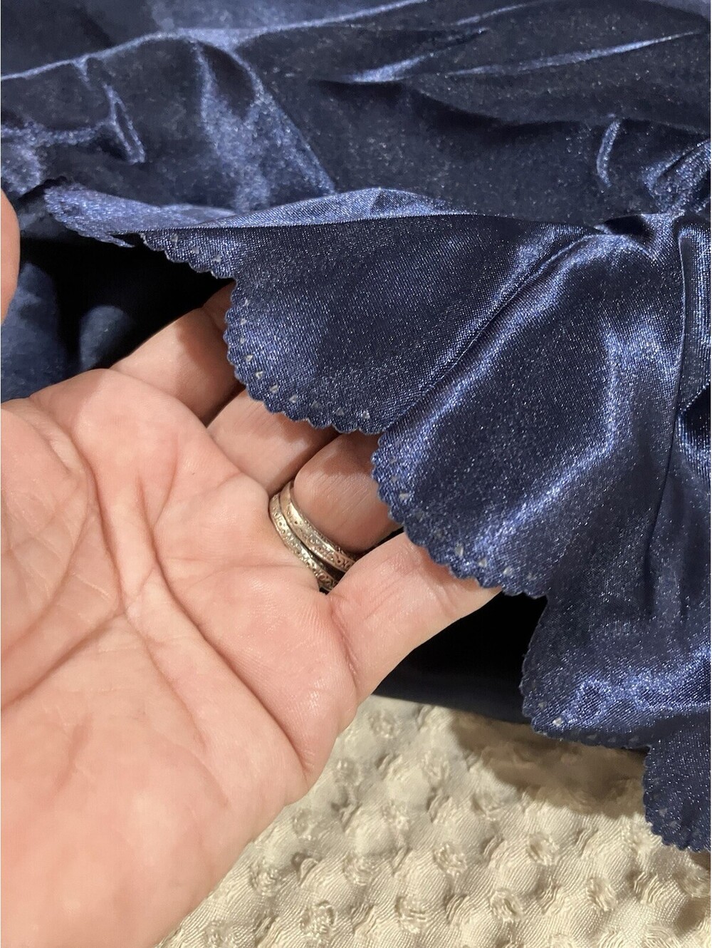 Royal Blue 90”ROUND Lamour Satin TABLECLOTH With Scalloped Edge New In Bag